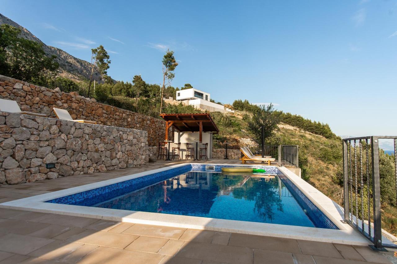 Exclusive Villa Almissa With Swimming Pool And Sea View Lokva Rogoznica Extérieur photo