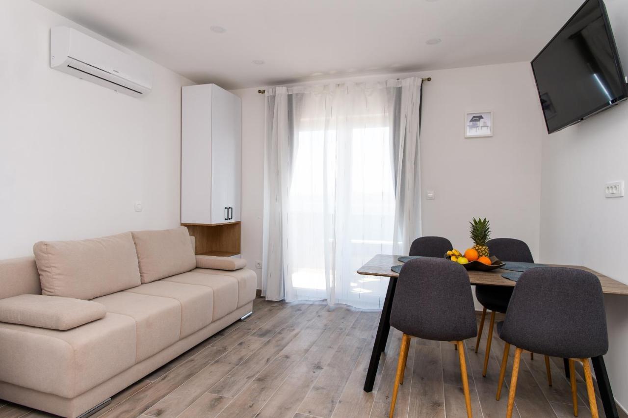 Exclusive Villa Almissa With Swimming Pool And Sea View Lokva Rogoznica Extérieur photo