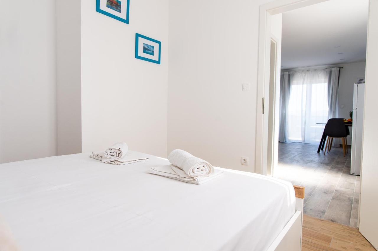 Exclusive Villa Almissa With Swimming Pool And Sea View Lokva Rogoznica Extérieur photo