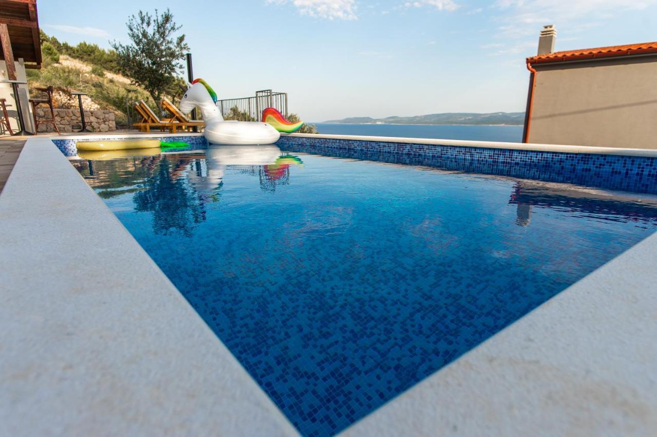Exclusive Villa Almissa With Swimming Pool And Sea View Lokva Rogoznica Extérieur photo