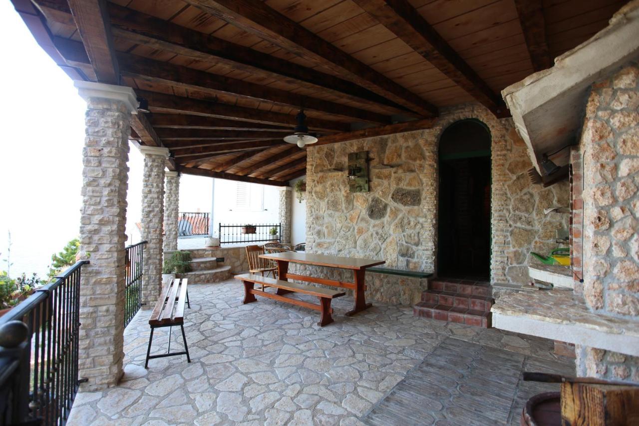 Exclusive Villa Almissa With Swimming Pool And Sea View Lokva Rogoznica Extérieur photo