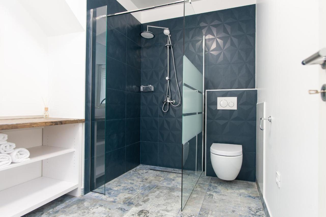 Exclusive Villa Almissa With Swimming Pool And Sea View Lokva Rogoznica Extérieur photo