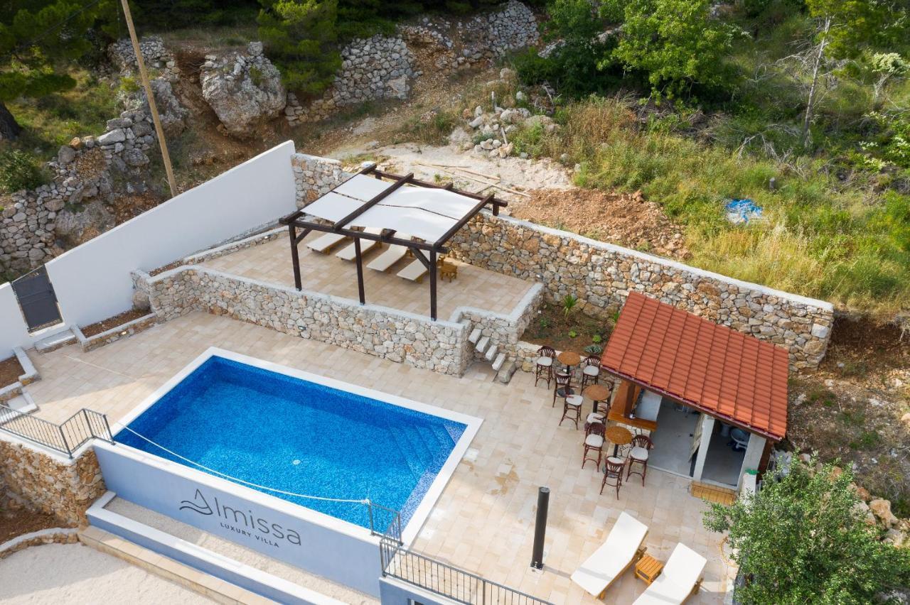 Exclusive Villa Almissa With Swimming Pool And Sea View Lokva Rogoznica Extérieur photo