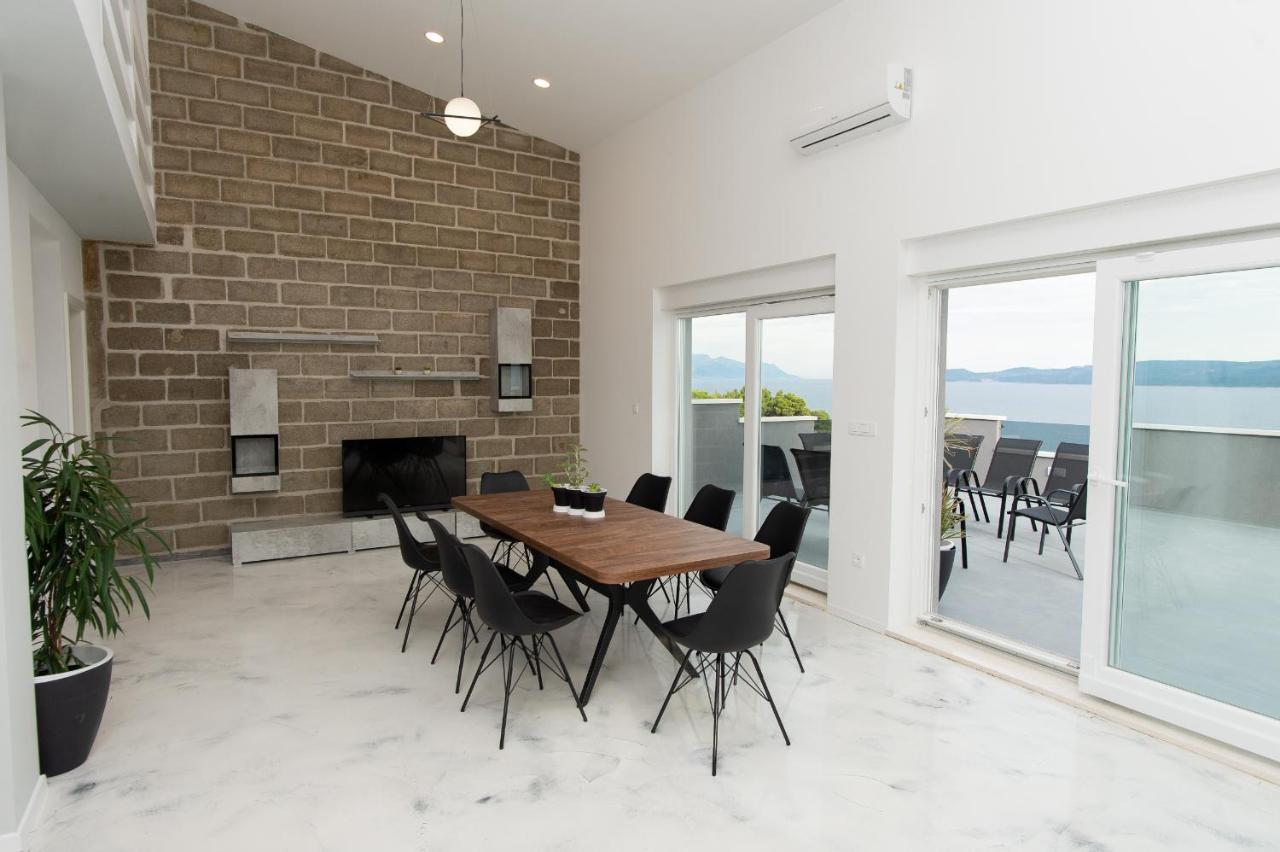 Exclusive Villa Almissa With Swimming Pool And Sea View Lokva Rogoznica Extérieur photo