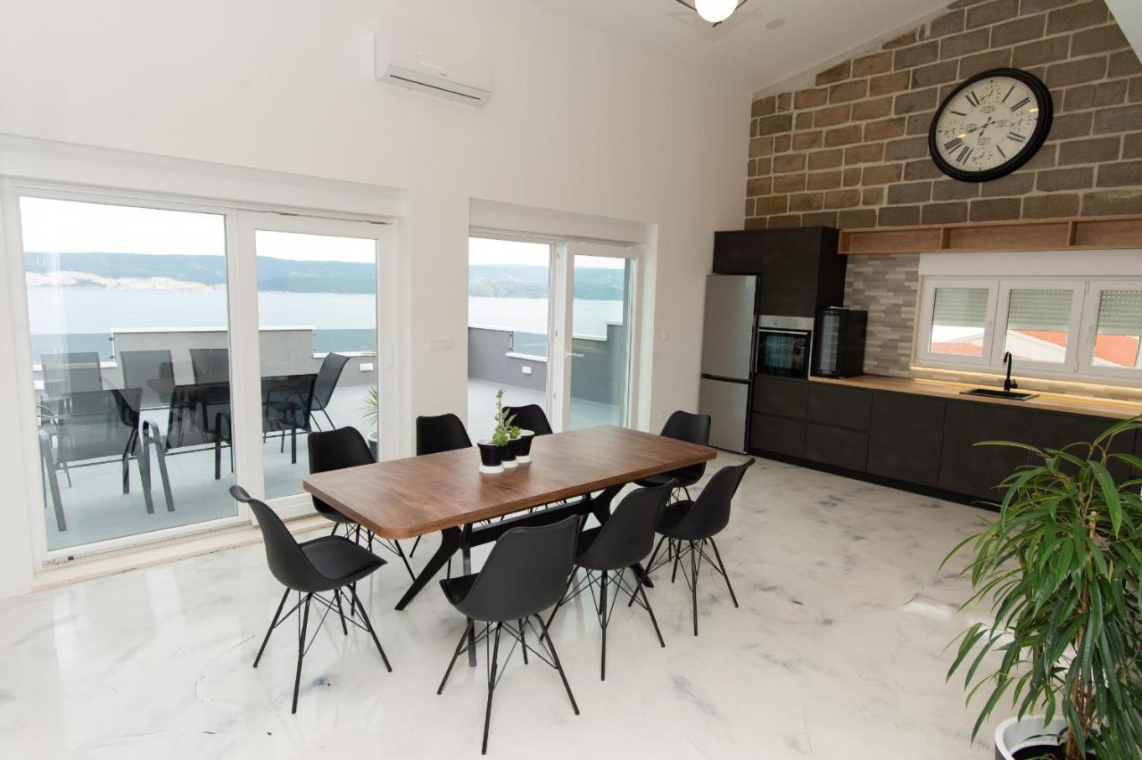 Exclusive Villa Almissa With Swimming Pool And Sea View Lokva Rogoznica Extérieur photo