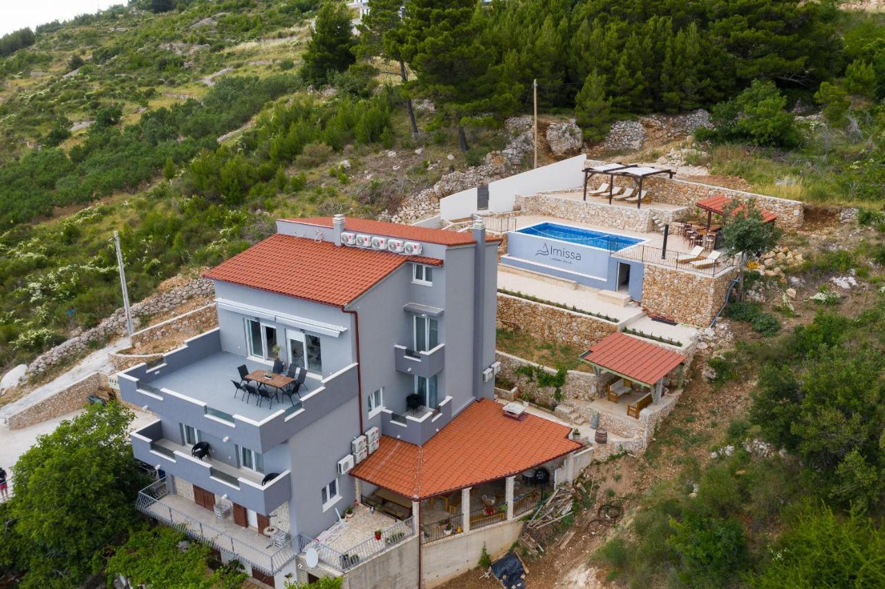 Exclusive Villa Almissa With Swimming Pool And Sea View Lokva Rogoznica Extérieur photo