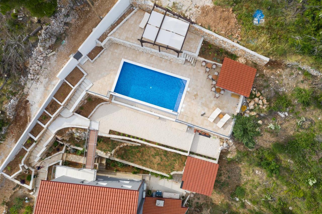 Exclusive Villa Almissa With Swimming Pool And Sea View Lokva Rogoznica Extérieur photo