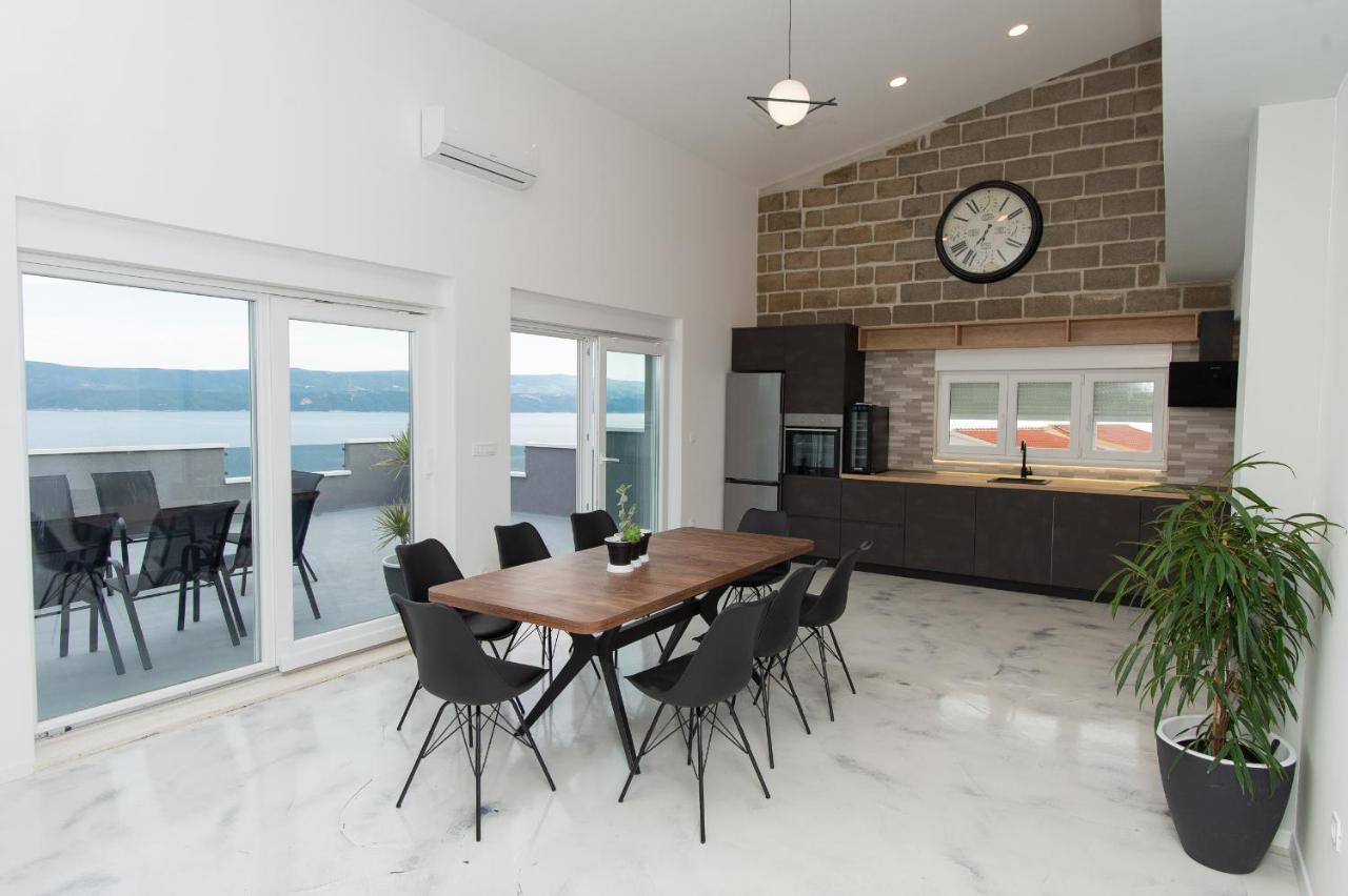 Exclusive Villa Almissa With Swimming Pool And Sea View Lokva Rogoznica Extérieur photo